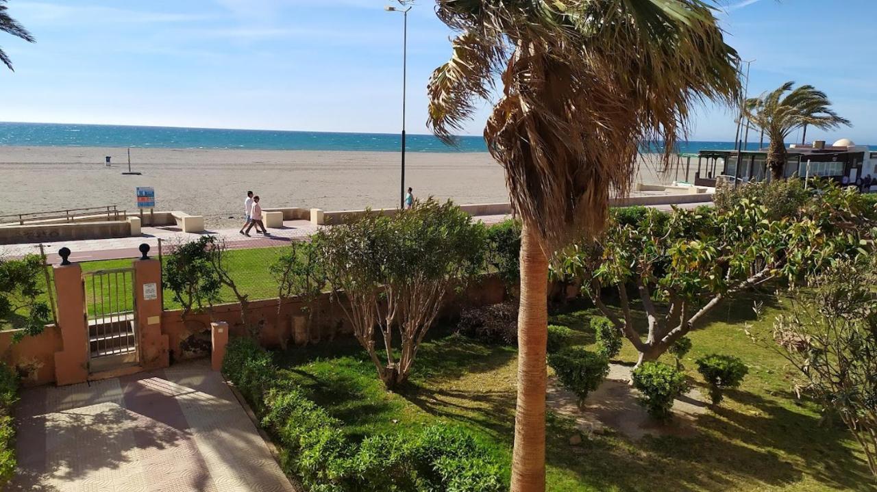 Atractivo Apartamento En La Playa Con Parking Roquetas de Mar Extérieur photo