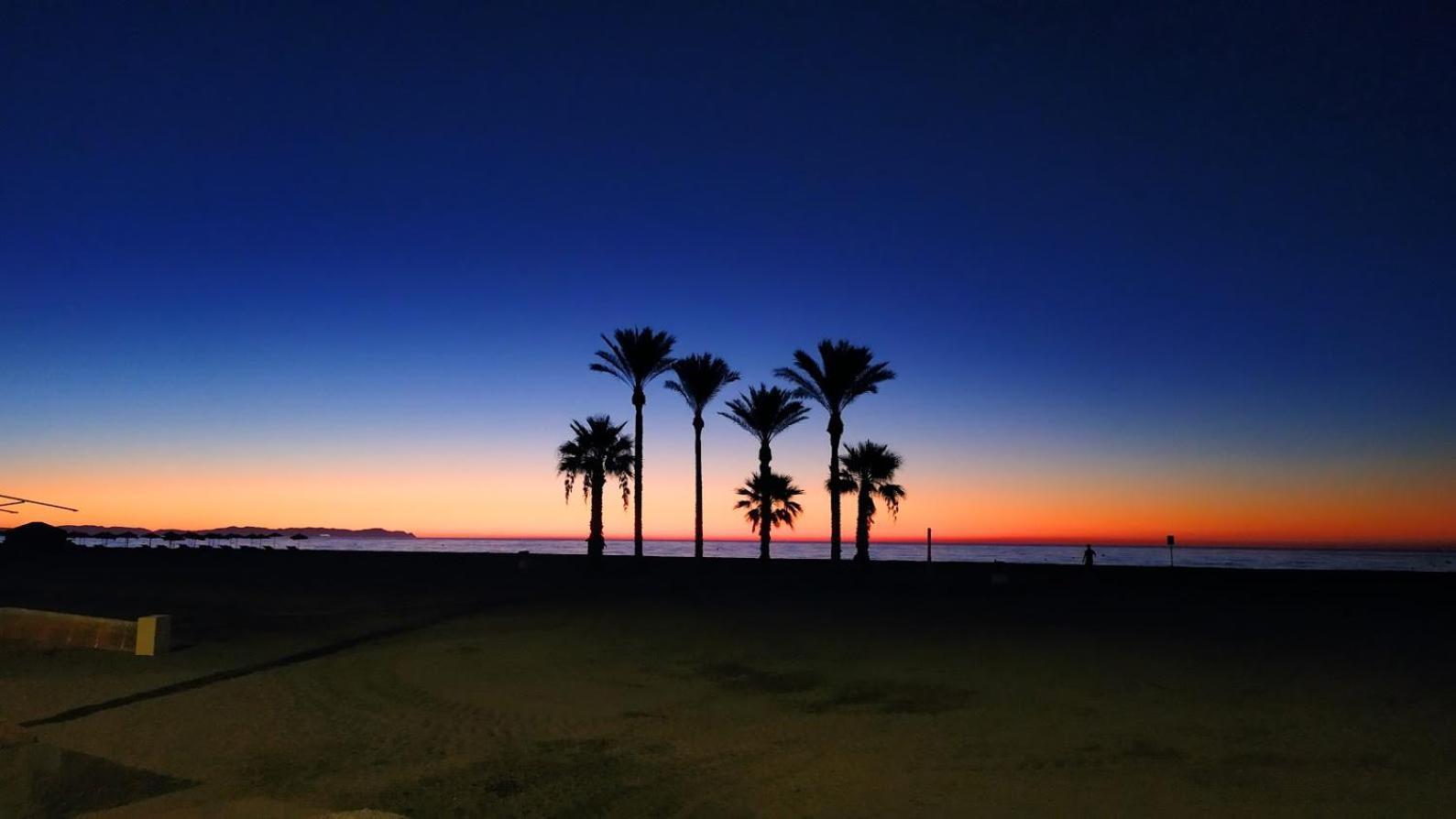 Atractivo Apartamento En La Playa Con Parking Roquetas de Mar Extérieur photo